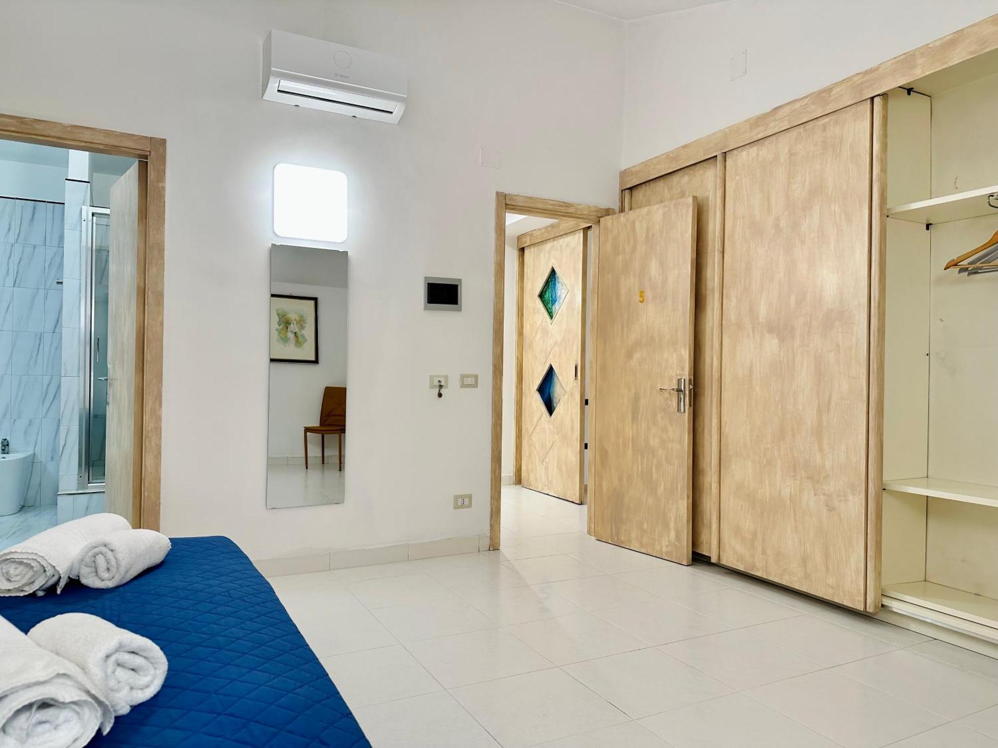 Unique Rooms In Centro Citta Bagno Privato E Climatizzatore 라구사 외부 사진