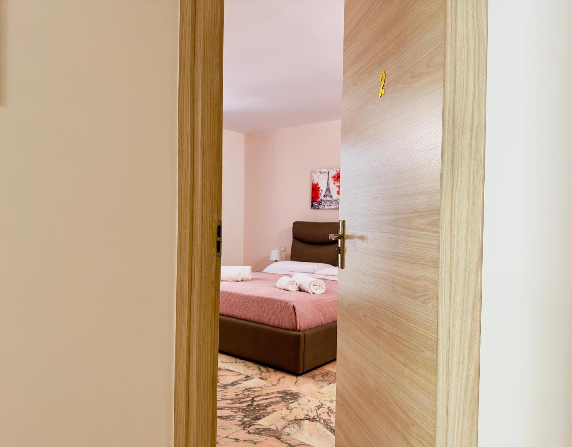Unique Rooms In Centro Citta Bagno Privato E Climatizzatore 라구사 외부 사진
