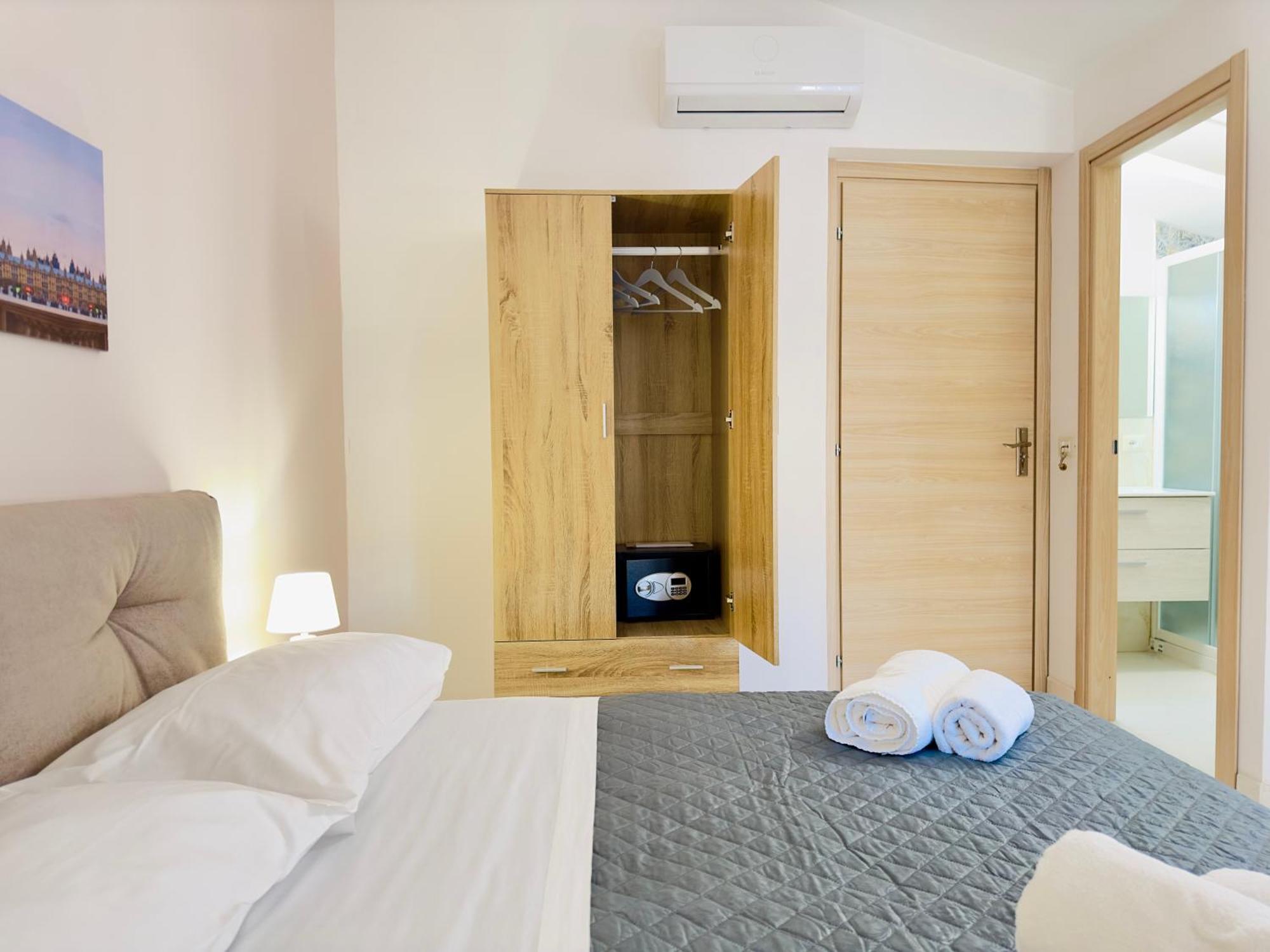 Unique Rooms In Centro Citta Bagno Privato E Climatizzatore 라구사 외부 사진