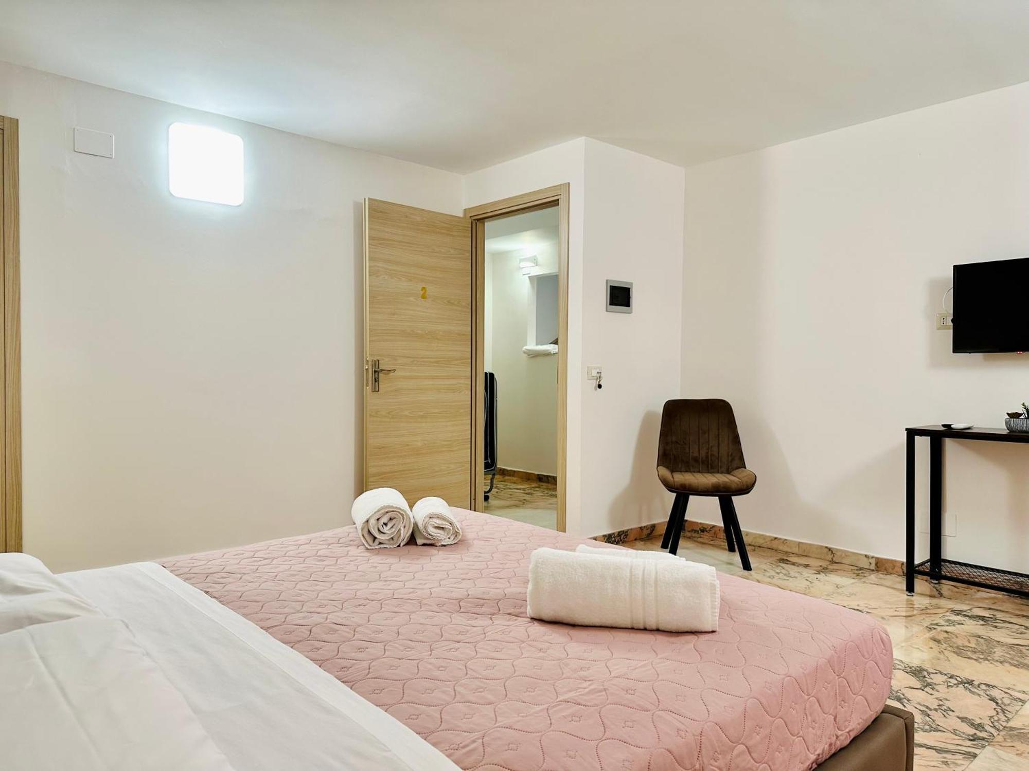 Unique Rooms In Centro Citta Bagno Privato E Climatizzatore 라구사 외부 사진